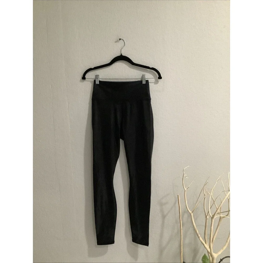 FABLETICS High-Waisted Foil BLACK Leggings SZ S NWT - Picture 8 of 10